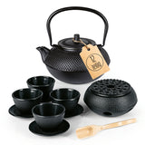 LUMALAND Tee Set 12-teilig aus Gusseisen, schwarz, mit Kanne, 4 Bechern, Untersetzern, Stövchen und Bambuslöffel, asiatische Tradition.