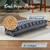 #DoYourYoga Yoga-Bolster Paravati blau-weiß, gefüllt mit Bio-Dinkelspelz, 67x22x13 cm, Bezug aus 100% Baumwolle, waschbar mit Reißverschluss.