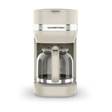 GOURMETmaxx Kaffeemaschine mit Glaskanne, 1,5 l, Antitropf-Vorrichtung und 40-Minuten Warmhaltefunktion in Vanillefarben.