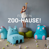 Kindersitzsack mit Tiermotiven und Kind stehend, LUMALAND Kindersitzsack Animal Line Panda - Türkis/Pastell Pink