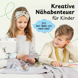 cuci cuci Näh-Baukastenset Motiv Alpaka Anton zeigt Kinder beim kreativen Nähen mit Nähmaschine und Material komplett im Set.