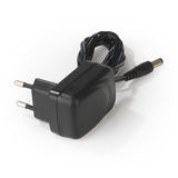 Netzteil-Ladegerät für CLEANmaxx Saugroboter 2in1 in Rot-Schwarz, passend für den leistungsstarken Akku des Roboters.