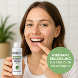 Blessand Mundpflege Nr. 7 10ml weiß zeigt Frau mit intensiv pflegendem Zahnfleisch-Serum zur täglichen Zahnhygiene.