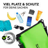Where Tomorrow Dry Bag 5L - Style 02 - Grün wasserdichter Outdoor-Rucksack mit 5L Fassungsvermögen und robustem Rolltop-Verschluss.
