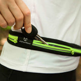 #DoYourFitness Laufgurt RunActive Bauchtasche in Schwarz/Rot mit praktischen Reißverschlusstaschen für Schlüssel und Smartphones.