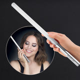 my BEAUTY LIGHT® LED-Spiegelleuchte simuliert Tageslicht für strahlende Make-Up Looks, kabellos und dimmbar für perfekte Ausleuchtung