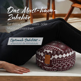 #DoYourYoga Yoga-Kissen Vishnu Rot-Weiß, rund 30x30x15 cm, mit Bio-Buchweizenschalen gefüllt, ideal für Yoga und Pilates.