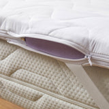 7dreams® Matratzentopper Microfaser 160x200x6,5 cm mit abnehmbarem Bezug und Memory Foam für optimalen Schlafkomfort.