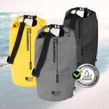 Where Tomorrow Dry Bag 30L - Style 02 - Grau, wasserdichter, robuster Rucksack mit Rolltop-Verschluss und verstellbarem Schultergurt.