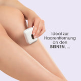 VITALmaxx Damenrasierer - weiß/schwarz zeigt kabellose Haarentfernung an glatten Beinen, ideal für präzise Pflege unterwegs und zu Hause.