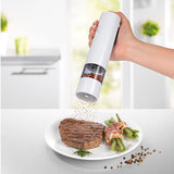 GOURMETmaxx Salz- & Pfeffermühle schwarz/weiß mit Keramikmahlwerk, elektrisches Mahlen, individuell einstellbare Mahlstärke, einfache einhändige Bedienung.