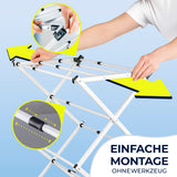 Jemand baut den EASYmaxx Teleskop-Wäscheständer 800 (auszieh- & klappbar, 8m Trockenlänge) zusammen; Gelbe Pfeile markieren in Nahaufnahmen die einfache, werkzeuglose Einrichtung. Der deutsche Text lautet: „Einfache Montage Ohne Werkzeug.“.