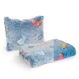 MAXXMEE Verwandlungskissen Glow in the dark - Dino Kuschelkissen mit Reißverschluss zu Kuscheldecke aus flauschigem Flanell-Fleece.