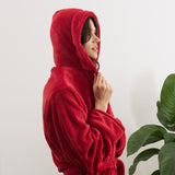 LUMALAND Luxury Mikrofaser Bademantel mit Kapuze für Damen und Herren in Rot, XXL, kuschelig und schnell trocknend.