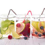 #DoYourFitness Wasserflasche/Trinkflasche für Fruchtschorlen 700 ml Pink mit integriertem Fruchtkorb für erfrischende Getränke.