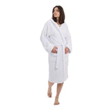 LUMALAND Luxury Mikrofaser Bademantel mit Kapuze für Damen und Herren in Weiß, Größe XXL, flauschig und schnelltrocknend.