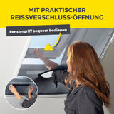 EASYmaxx Insect Protect Teleskop-Insektenschutzgitter für Dachfenster mit Reißverschlussöffnung und leicht bedienbarem Fenstergriff.