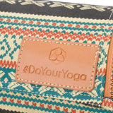 #DoYourYoga Yogatasche "Sunita" Muster 3 Größe M aus robustem Canvas mit auffälligem Design und praktischem Doppel-Reißverschluss.