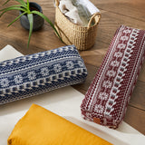 #DoYourYoga Yoga-Bolster Paravati - gefüllt mit Bio-Buchweizenschalen, vielseitig einsetzbar in Weiß-Blau, Größe 67 x 22 x 13 cm.