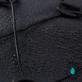 DoYouOutdoor Fahrrad Gepäck Tasche wasserfest 23L Schwarz mit wasserabweisender Oberfläche und reflektierenden Bändern.