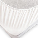 LUMALAND Comfort Line Matratzenauflage 200x200 cm weiß, gesteppter Matratzenschoner mit elastischen Gummizügen, extra soft und hygienisch.