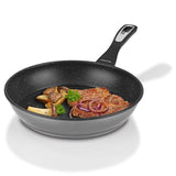 BRATmaxx Keramik-Pfanne 28 cm Anthrazit mit doppelter Keramikbeschichtung, kratzfest und Cool-Touch-Griff, geeignet für gesundes Braten.