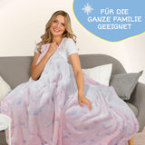 MAXXMEE Verwandlungskissen Glow in the dark Kissen Kopfkissen Fleecedecke 2in1 mit Einhorn und Sternen, weich und für Reise und Camping geeignet