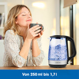 GOURMETmaxx Glas-Wasserkocher 1,7l mit Wasserstandsanzeige, kabellosem Behälter und verdecktem Heizelement in Edelstahl/schwarz.