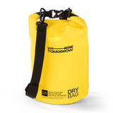 Where Tomorrow Dry Bag 5L - Style 01 - Gelb, wasserdichter Outdoor-Rucksack mit Rolltop-Verschluss und verstellbarem Schultergurt.