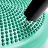 World Fitness Ballsitzkissen "Blowup" - Noppenoberfläche und integrierte Pumpe, ergonomisch und robust, Ø 33 cm, Türkis.