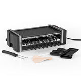 MAXXMEE Multi-Raclette-Grill - 3in1 - 1200 W - schwarz mit 6 Pfännchen, 9 Drehspießen und Grillplatte, antihaftbeschichtet und spülmaschinengeeignet.