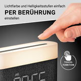 N8WERK Nachttischlampe mit Wireless Charger zeigt Touch-Bedienung zur stufenlosen Einstellung von Lichtfarbe und Helligkeit.