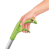 CLEANmaxx Spray-Mopp flexibel in Limegreen mit integriertem Sprühmechanismus und ergonomischem Griff für komfortables Putzen.