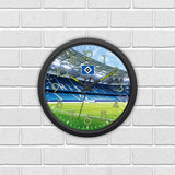 HSV Wanduhr "Glow in the dark" mit Stadion-Motiv und nachleuchtenden Ziffern und Zeigern, Ø 34 cm, batteriebetrieben.