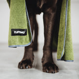 FLUFFINO® Hundehandtuch Mikrofaser – 2er-Pack in Grau & Grün, extra saugfähig und schnell trocknend für Hunde aller Größen.