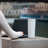 THERMOS Guardian Line Isolier-Trinkbecher weiß matt, 500 ml, doppelwandiger Edelstahl, auslaufsicher, mit Pulverbeschichtung, ideal für unterwegs.