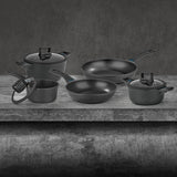 N8WERK 8-teiliges Aluguss-Topf- und Pfannen-Set - N8WERK Heat Indicator - Midnight Edition, langlebig und backofen-geeignet bis 150 Grad.