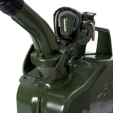 Oxid7® Metall Benzinkanister Kraftstoffkanister olivgrün 5 Liter mit Ausgießer und auslaufsicherem Bajonettverschluss.