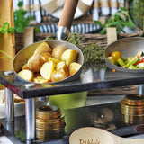 DeWok Tisch-Kochset für bis zu 4 Personen aus Edelstahl/schwarz mit Pfanne, Brenner und Holzgriff, ideal für vielseitiges Kochen unterwegs.