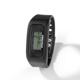 VITALmaxx Fitness-Armband - Schwarz mit beleuchtetem LCD-Display, verstellbarem Silikonband und 360°-Bewegungserfassung.
