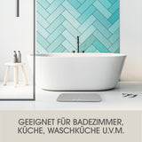 EASYmaxx Badematte Relax 40x60 cm hellgrau, extra saugfähig und mit rutschfester Unterseite für sicheren Halt im Badezimmer.
