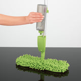 CLEANmaxx Spray-Mopp flexibel in Limegreen mit abnehmbarem Wassertank und integrierter Sprühfunktion für einfache Reinigung ohne Eimer.