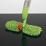 CLEANmaxx Spray-Mopp flexibel in Limegreen mit drehbarem Doppelseiten-Wischtuch und integriertem Sprühmechanismus für einfache Reinigung.