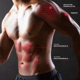 FitEngine Bauchmuskel-Roller - mit Display - schwarz/grau zeigt trainierte Bauch-, Schulter- und Armmuskulatur auf muskulösem Oberkörper.