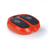MAXXMEE Vibrationsgerät Training & Massage in Orange mit Shiatsu-Massage, Vibrationsfunktion und Fernbedienung für die Füße.