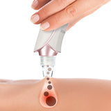 MAXXMEE Porenreiniger Professional weiß mit 6 Aufsätzen zur schonenden Entfernung von Mitessern und Pickeln bei verschiedenen Hautpartien.