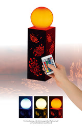 MAXXMEE LED-Dekosäule "Bauernrose" 65 cm in Rost-Optik mit LED-Leuchtkugel und Fernbedienung für Farbwechsel.