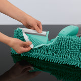 CLEANmaxx Spray-Mopp 2in1 in Türkis mit 2x Ersatz-Wischtuch, abnehmbares Mikrofaser-Wischtuch wird von Hand befestigt.