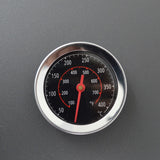 LANDMANN Holzkohlegrillwagen - 112 cm mit integrierter Temperaturanzeige im Deckel für präzises Grillen.