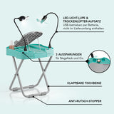MAXXMEE Fußstütze Pediküre Salon Step mint/weiß mit 5-fach verstellbarer Ablage, LED-Licht-Lupe, USB-Lüfter und Schublade.